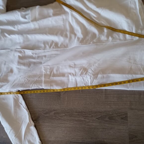 Trump Hotel White Robe OS New, Unisex - Picture 8 of 9